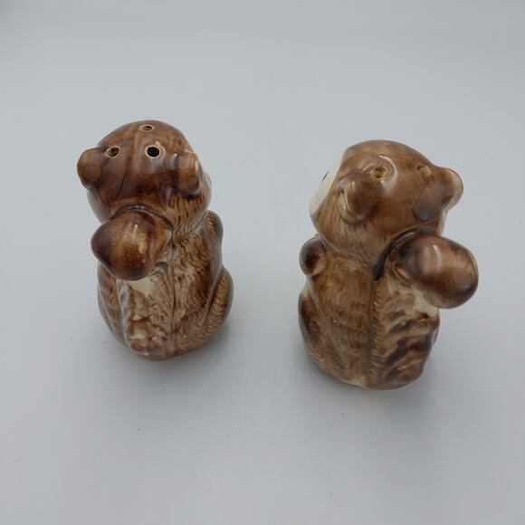 Vintage Ceramic Squirrel Salt and Pepper Shakers - Picture 5 of 5